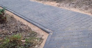 Укладка тротуарной плитки на основание в Балтийске в октябре