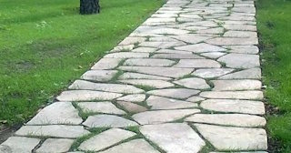 Профессиональная укладка камня на дорожки в Балтийске в октябре