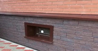 Облицовка цоколя панелями под камень в Балтийске в октябре