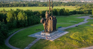 Благоустройство памятников в Балтийске от 918 руб. – компания ТротуарнаяПлитка